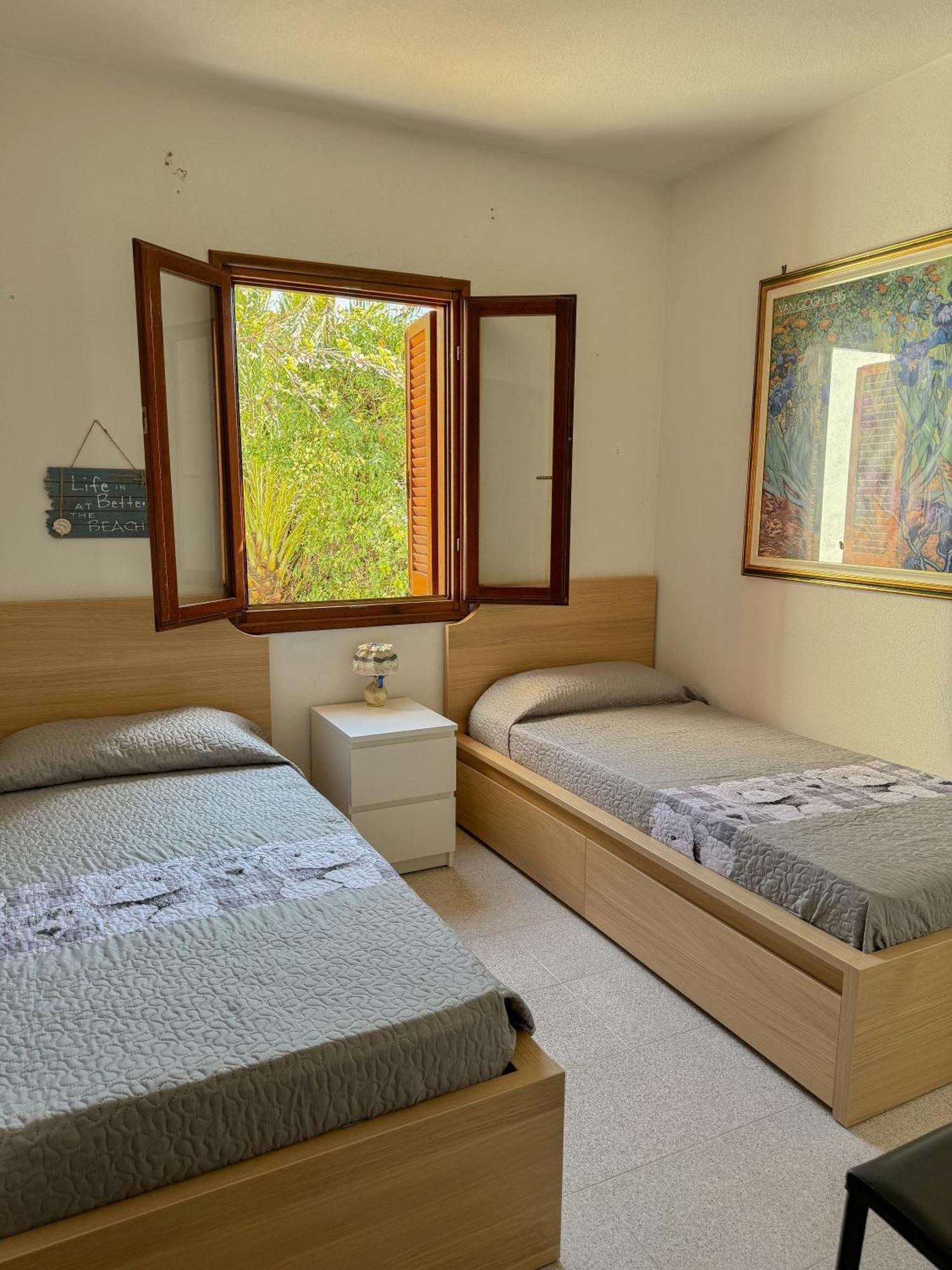Comoda Villetta Con Giardino San Teodoro  Exterior foto